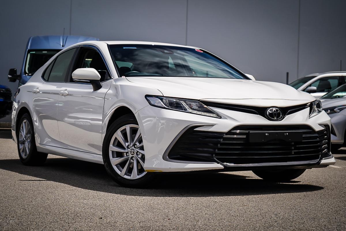 Toyota Camry image 1