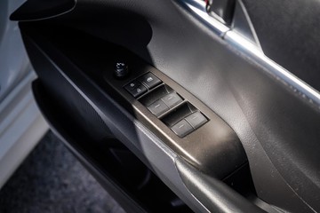https://dvg-vehicle-assets.s3.amazonaws.com/1201776/cgjek32dw77yhtxwrz719erft.jpg