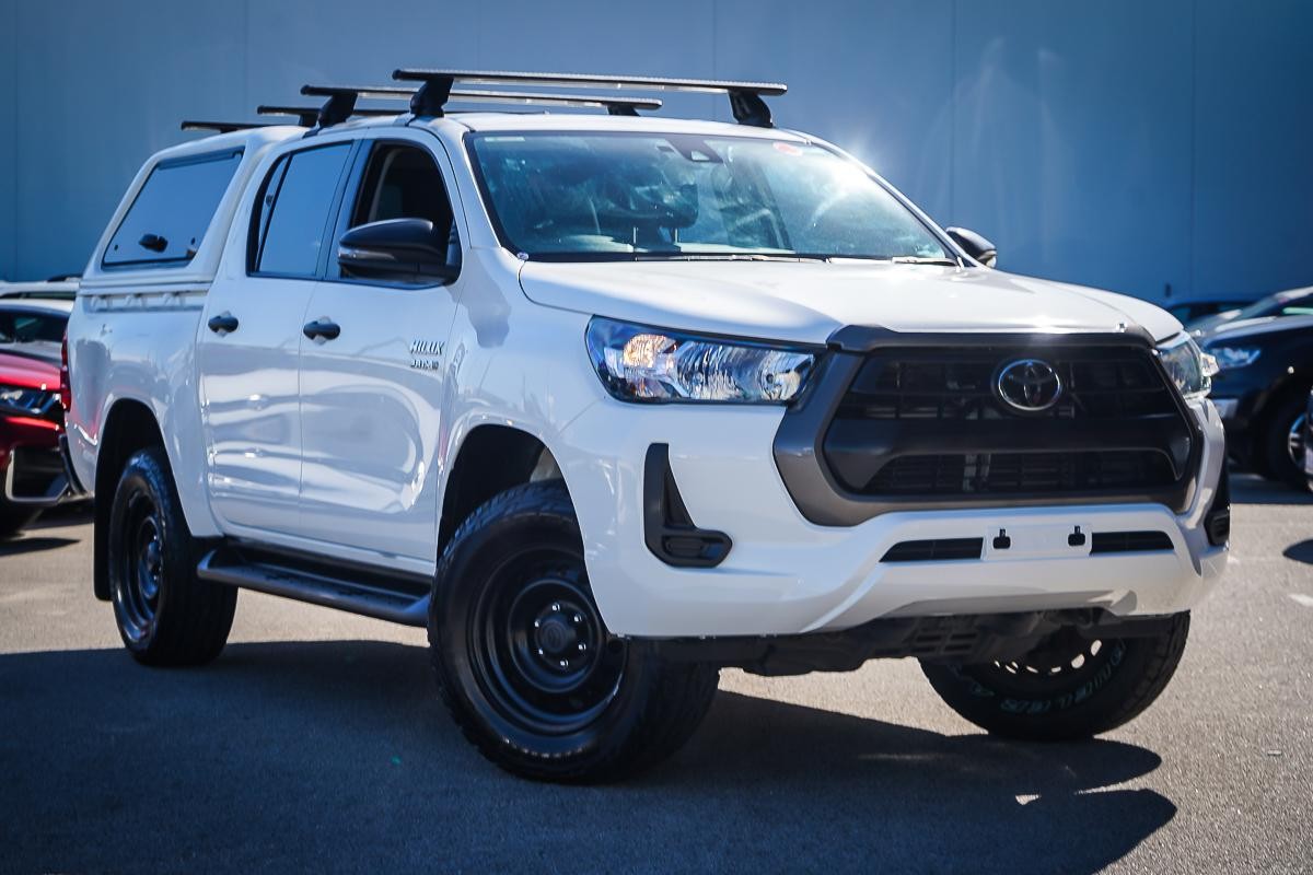 Toyota Hilux image 1