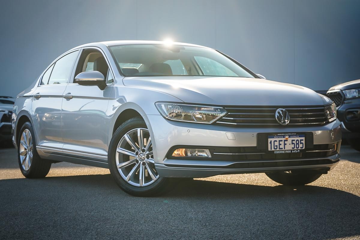 Volkswagen Passat image 1