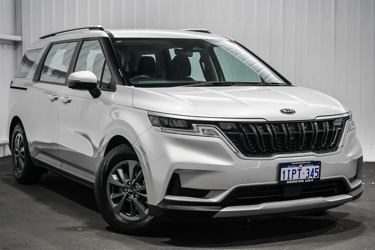 Kia Carnival image 1