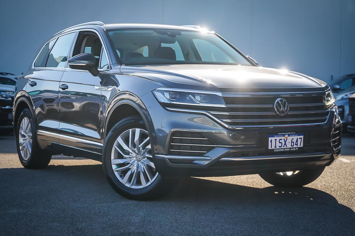 Volkswagen Touareg image 1