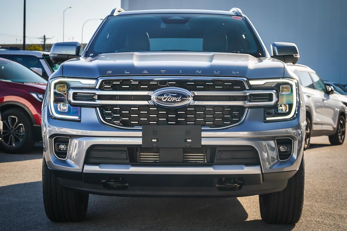 Ford Everest image 2