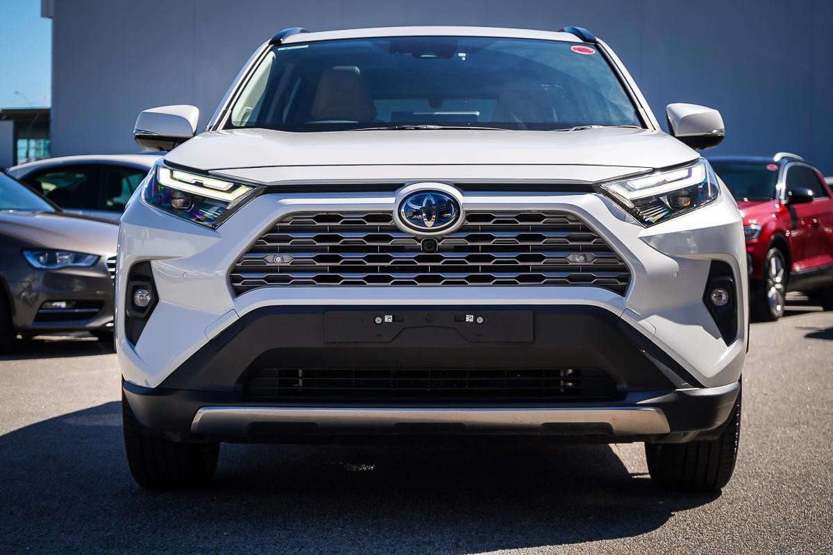 Toyota Rav4 image 3