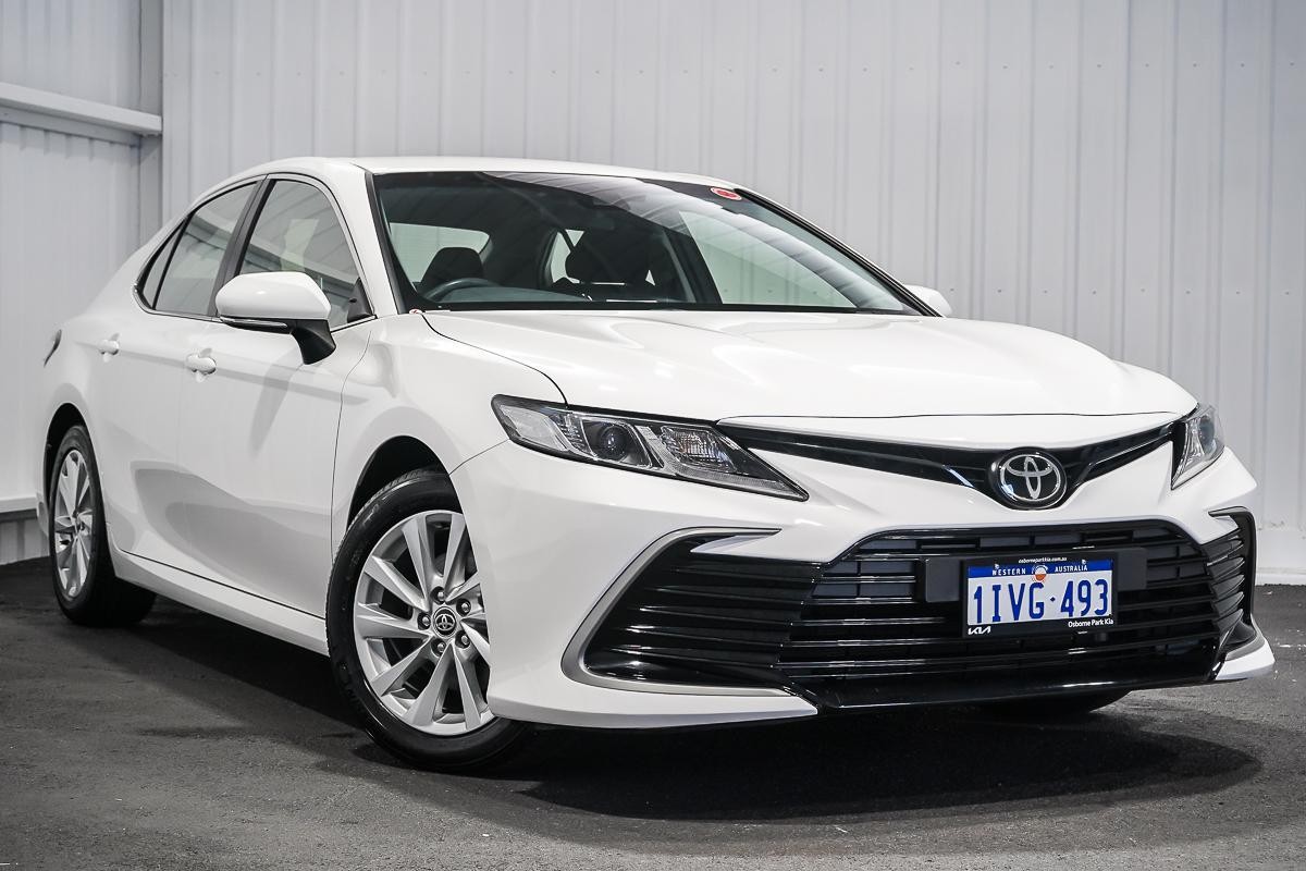 Toyota Camry image 1