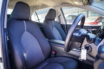 https://dvg-vehicle-assets.s3.amazonaws.com/1201845/av7ywvuze0yg5rgwi730b5u32.jpg