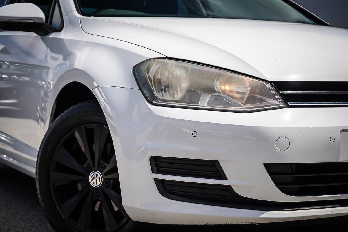Volkswagen Golf image 2