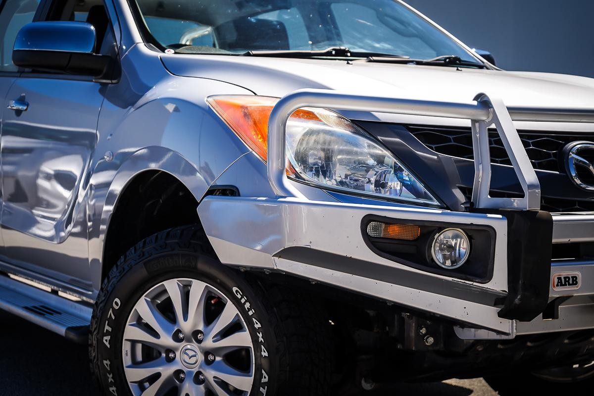 Mazda Bt-50 image 2