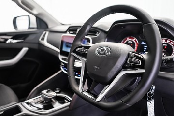 https://dvg-vehicle-assets.s3.amazonaws.com/1201877/espyewe7yw1aqbqliwbbihbdu.jpg