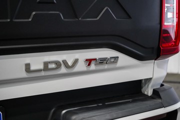https://dvg-vehicle-assets.s3.amazonaws.com/1201883/6sz8jhm7jzum2m0607mbvexht.jpg