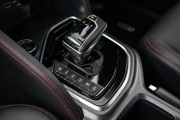 https://dvg-vehicle-assets.s3.amazonaws.com/1201884/32degikn79933k1vhcb5xg450.jpg