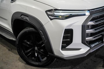 https://dvg-vehicle-assets.s3.amazonaws.com/1201884/amaes6ebelicubzshj38s5f6u.jpg