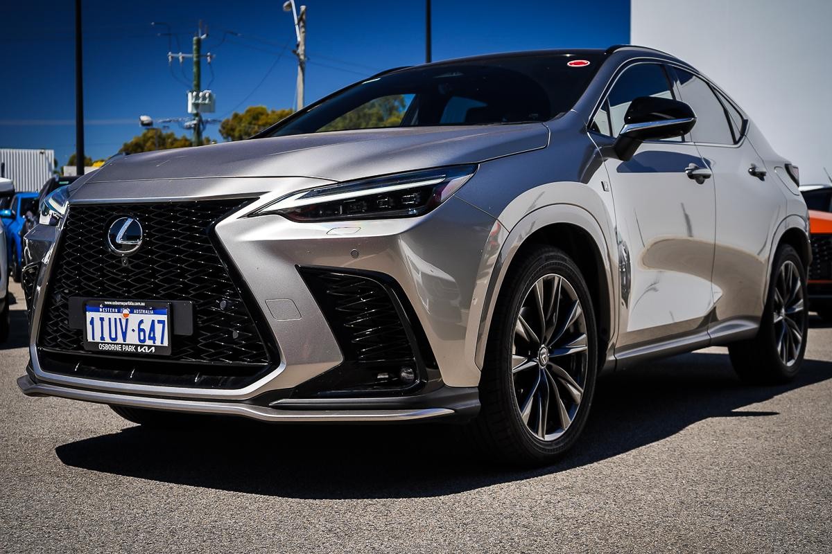 Lexus Nx image 4