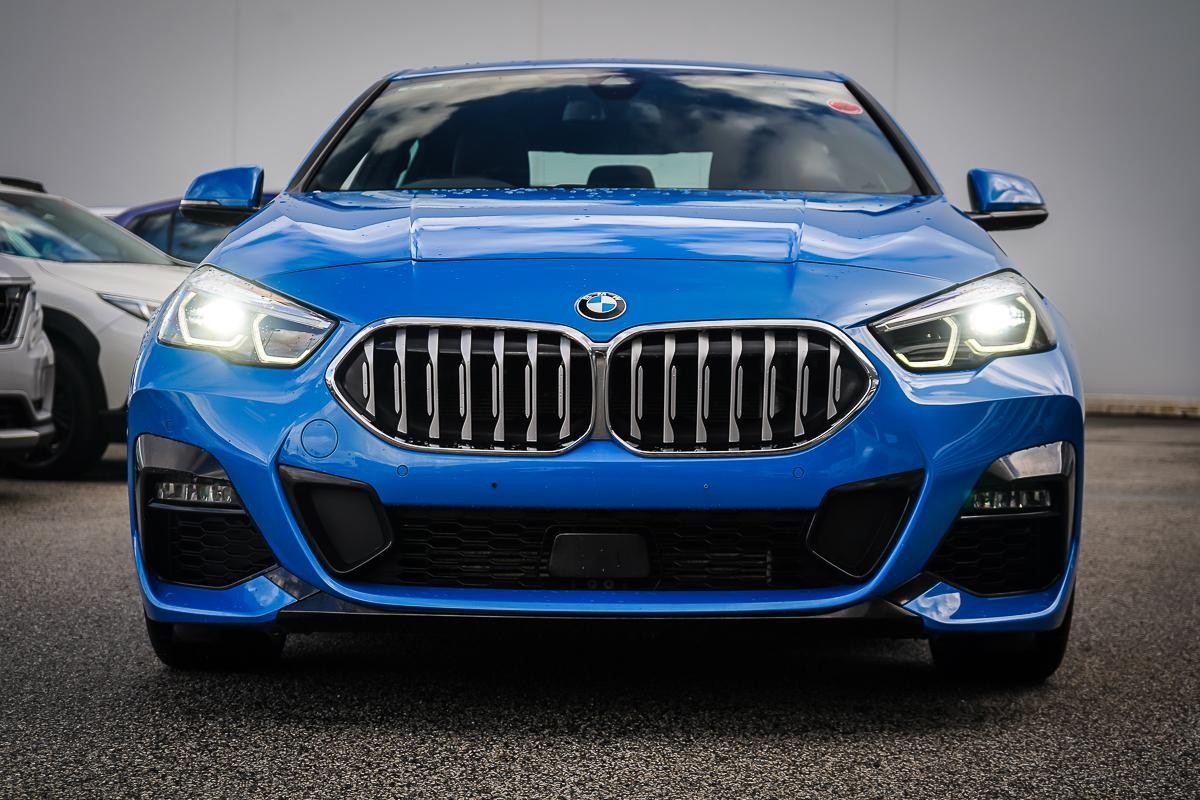 BMW 2 Series image 3