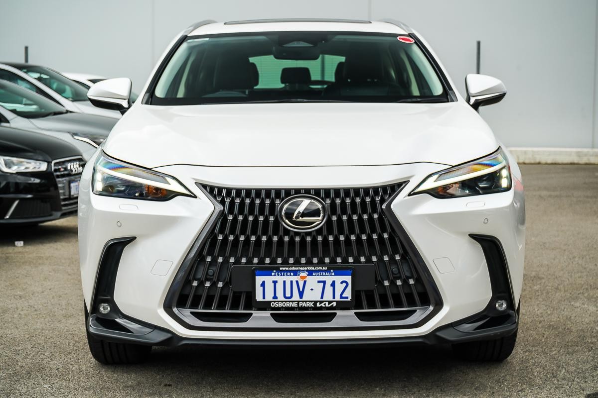 Lexus Nx image 3