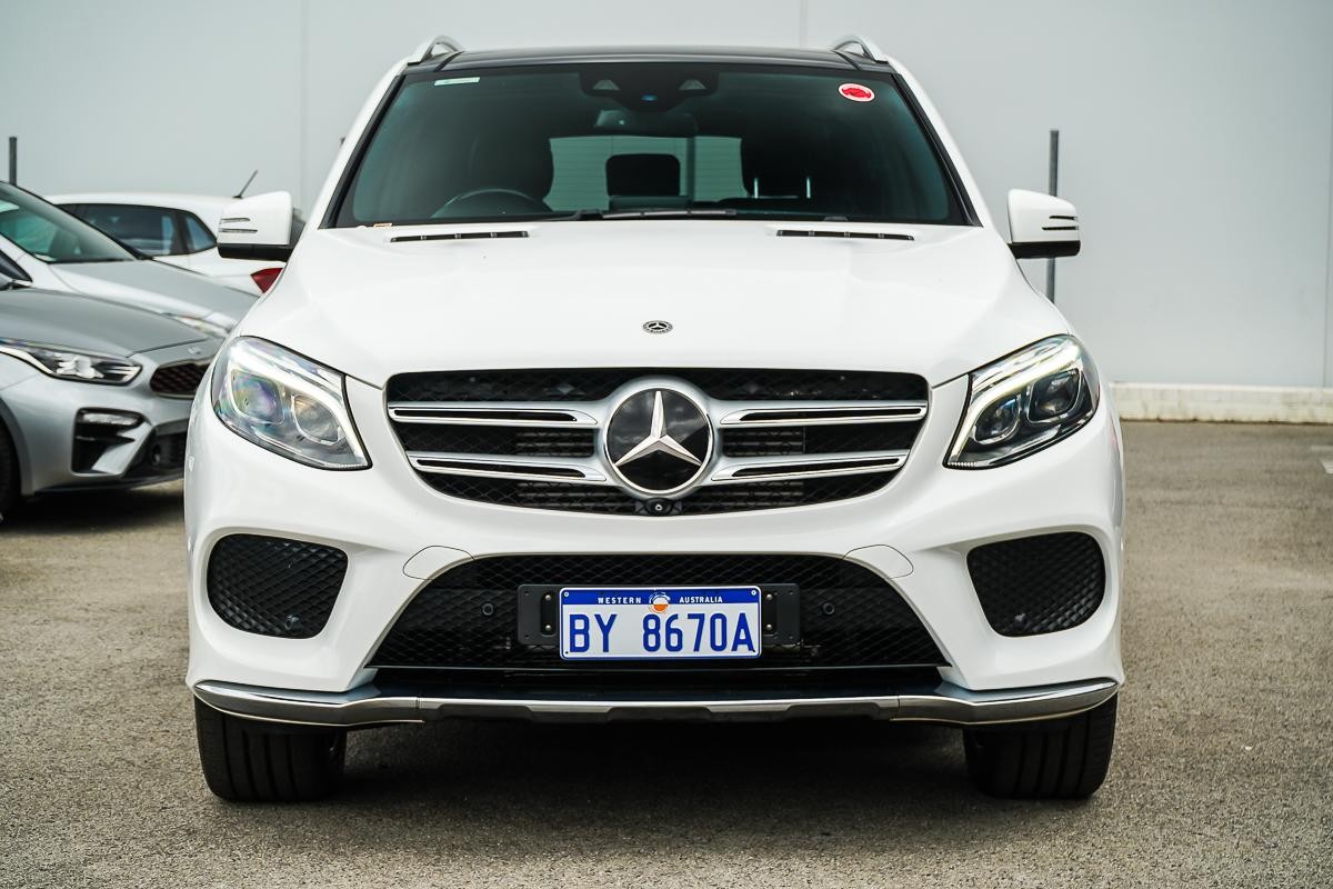 Mercedes Benz Gle-class image 3
