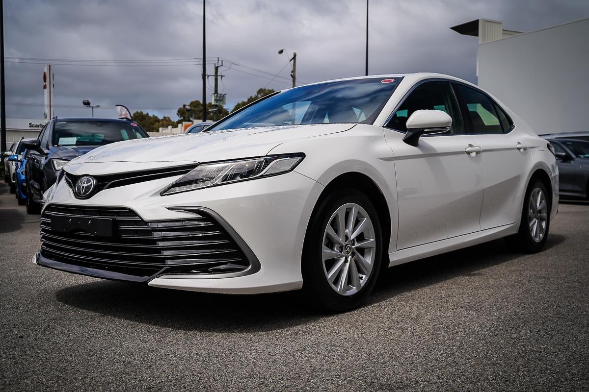 Toyota Camry image 4