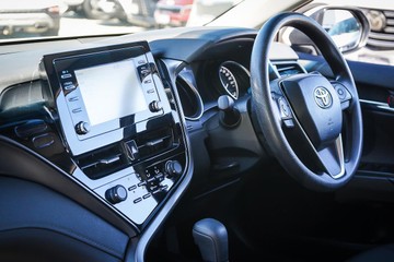 https://dvg-vehicle-assets.s3.amazonaws.com/1201985/8qrrhv5lsrho02tw4y3c8qe5d.jpg