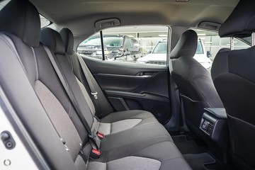 https://dvg-vehicle-assets.s3.amazonaws.com/1201989/96i8fzux8mi2fcalxb06uec4m.jpg