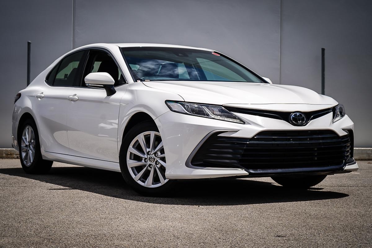 Toyota Camry image 1