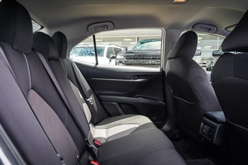 https://dvg-vehicle-assets.s3.amazonaws.com/1201991/7e1kume5z7myc8xnin8qe0r6n.jpg
