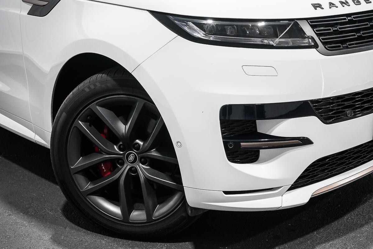 Land Rover Range Rover Sport image 2