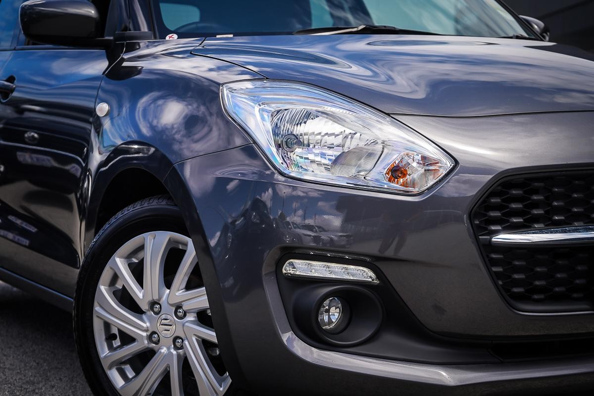 Suzuki Swift image 2