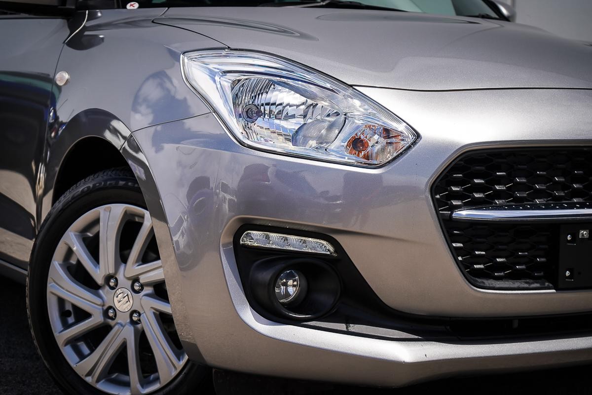 Suzuki Swift image 2