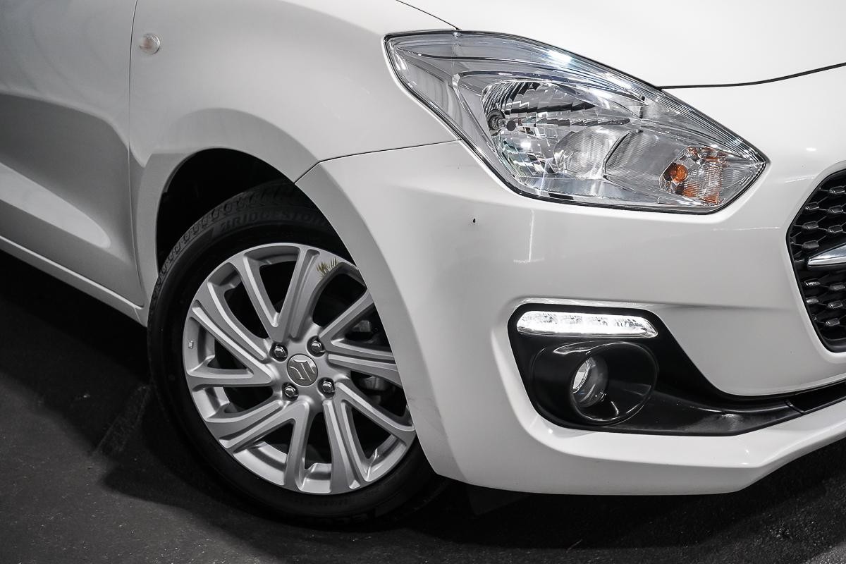 Suzuki Swift image 2