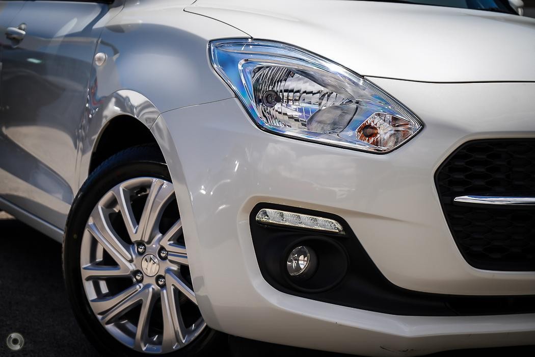 Suzuki Swift image 2