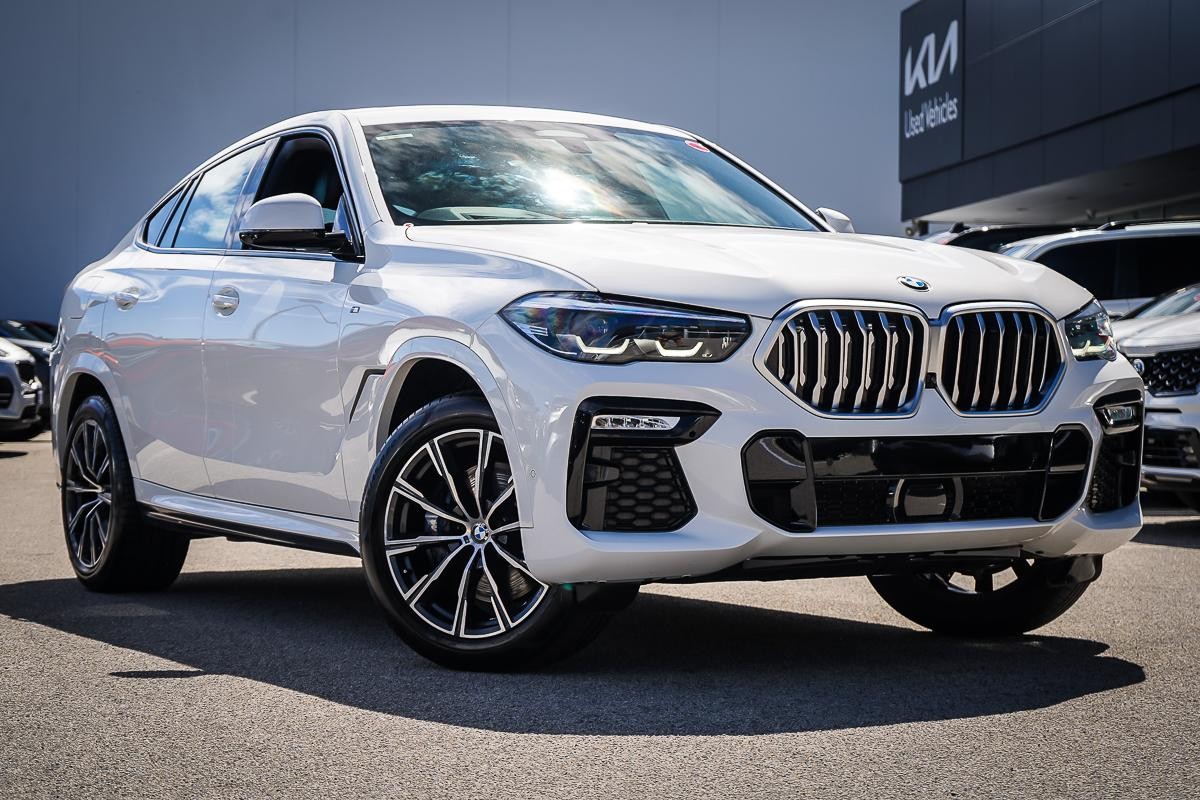 BMW X6 image 1