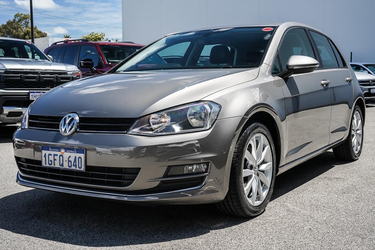 Volkswagen Golf image 4