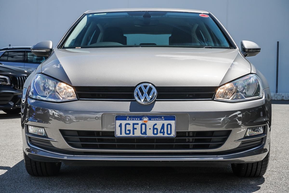 Volkswagen Golf image 3
