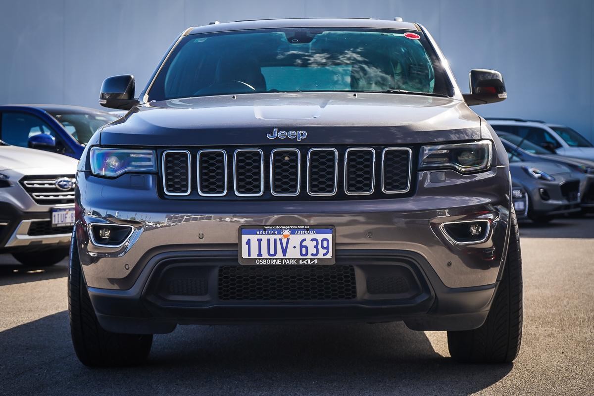 Jeep Grand Cherokee image 3