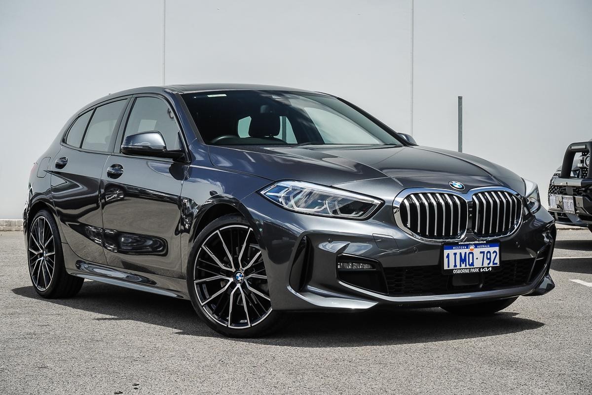 BMW 1 Series image 1