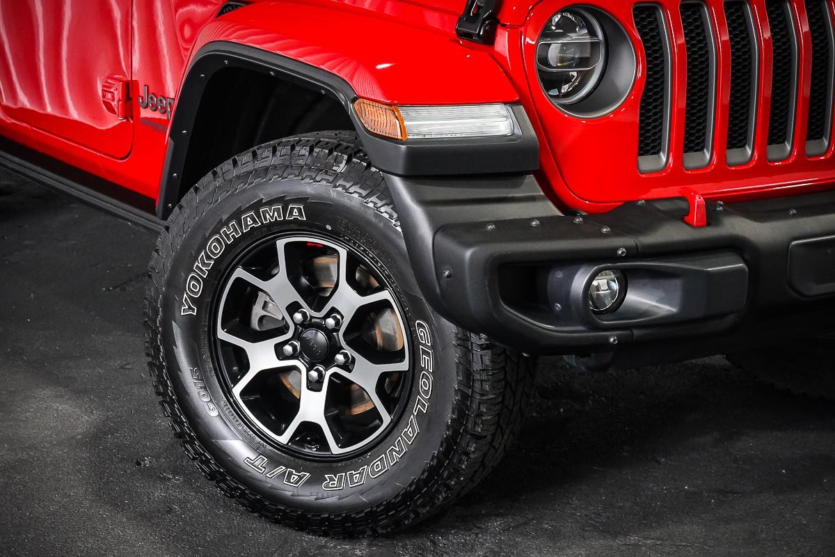 Jeep Wrangler image 2