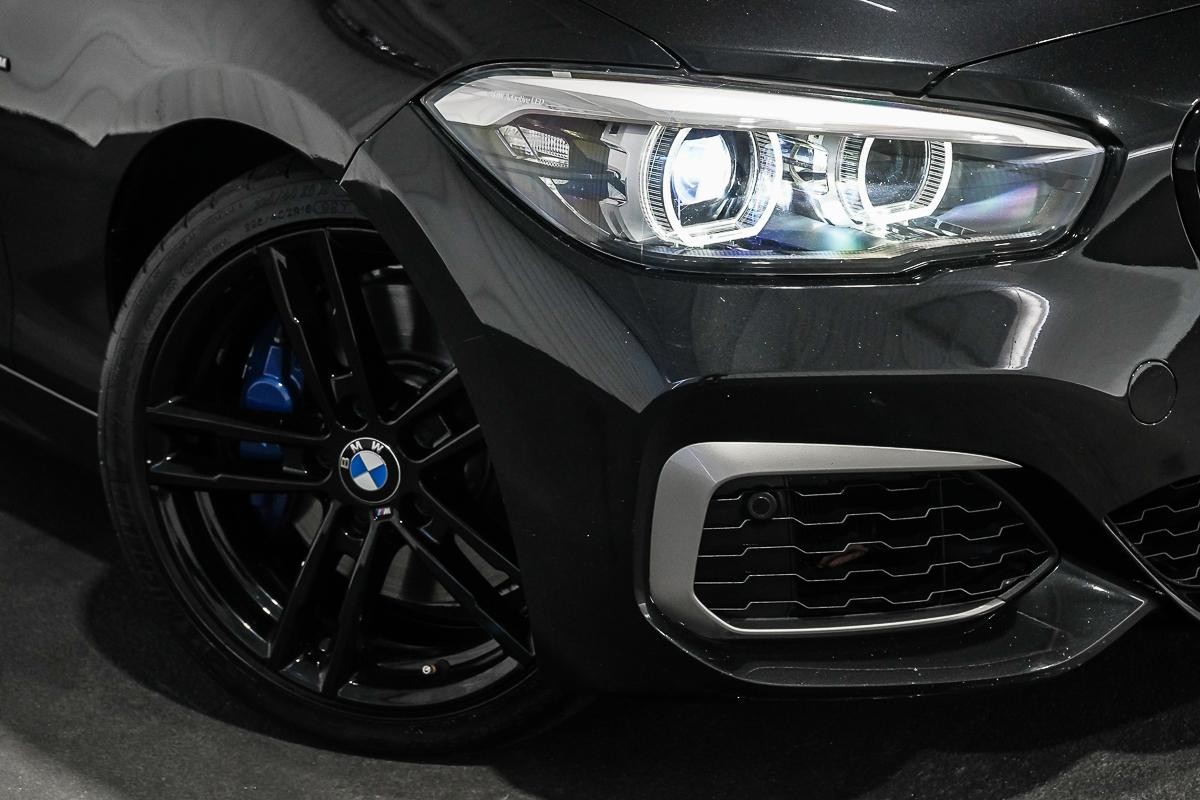 BMW 1 Series image 2