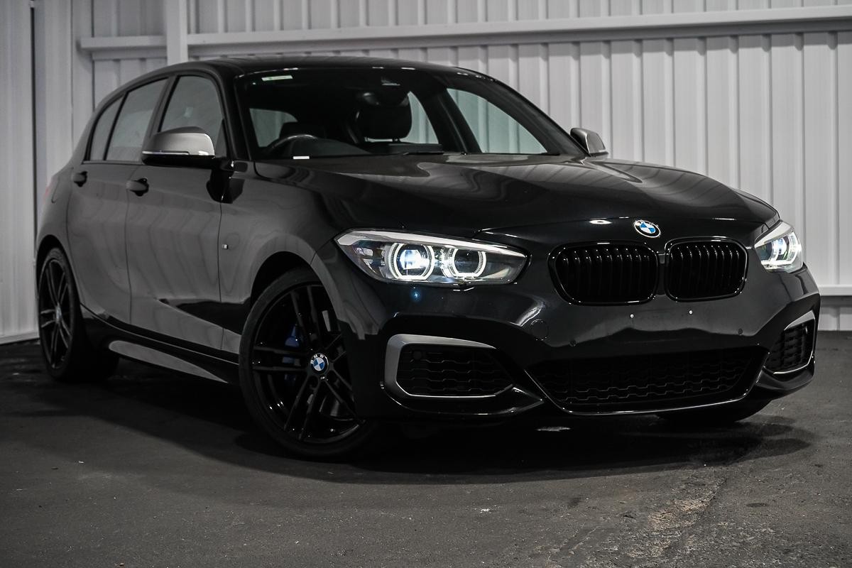 BMW 1 Series image 1