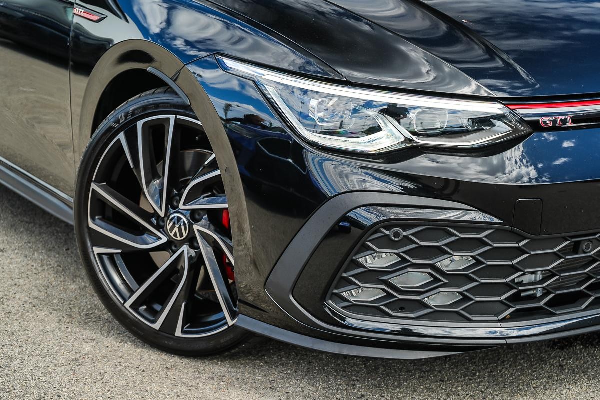 Volkswagen Golf image 2