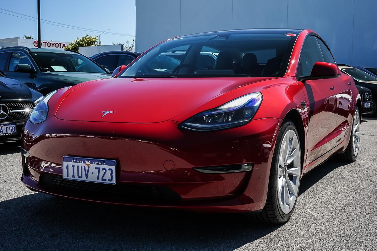 Tesla Model 3 image 4