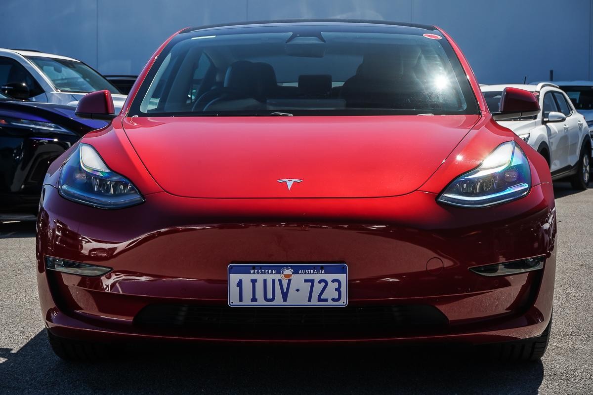 Tesla Model 3 image 3