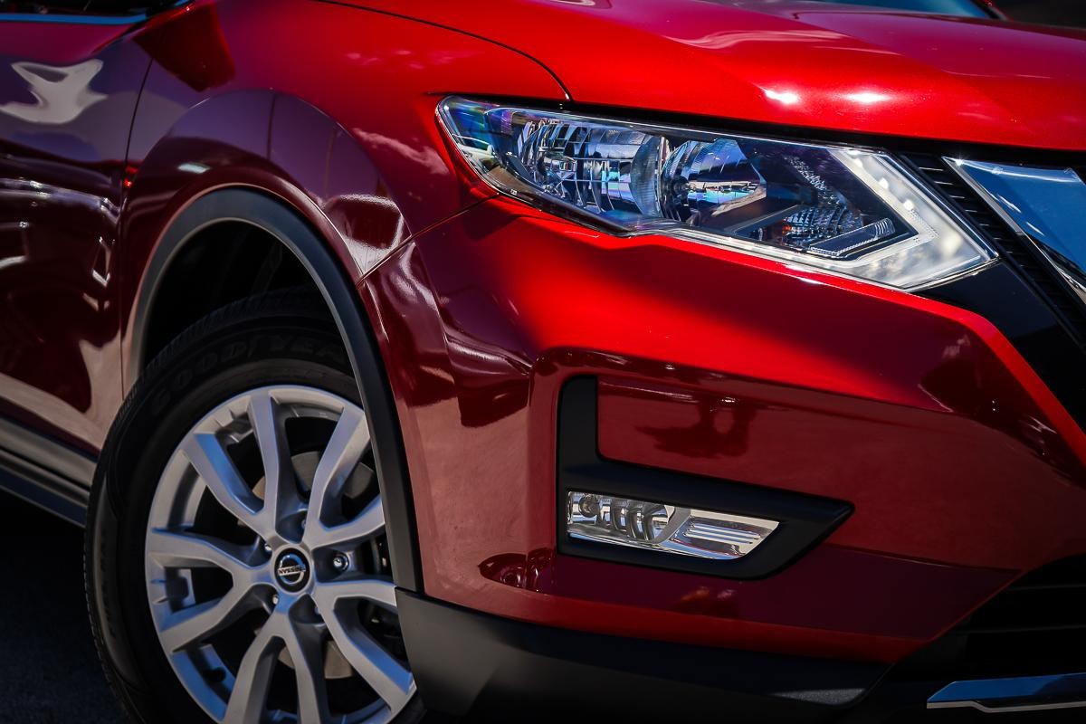 Nissan X-trail image 2