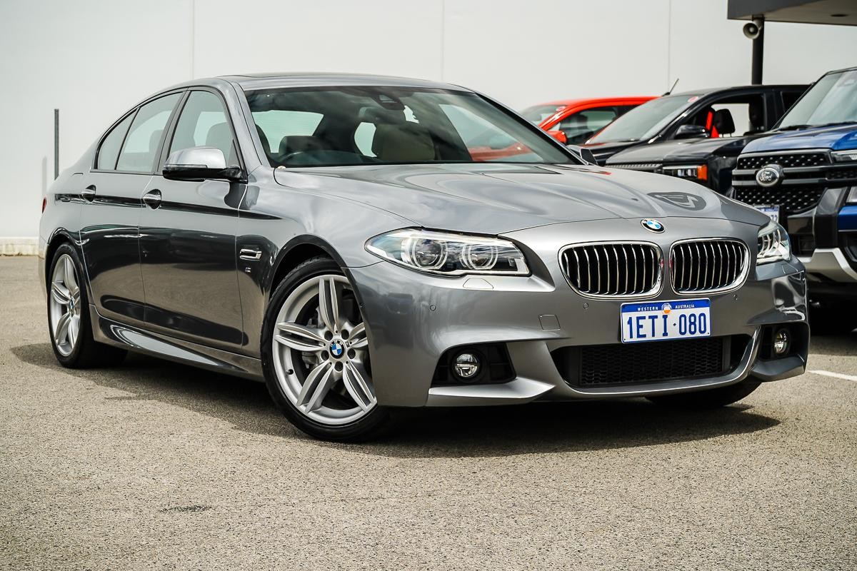 BMW 5 Series image 1