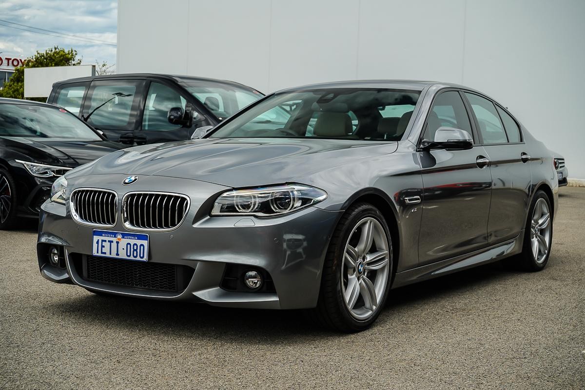 BMW 5 Series image 4