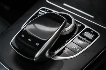 https://dvg-vehicle-assets.s3.amazonaws.com/1202284/76iz4ixhgylpitff06wg2jb73.jpg