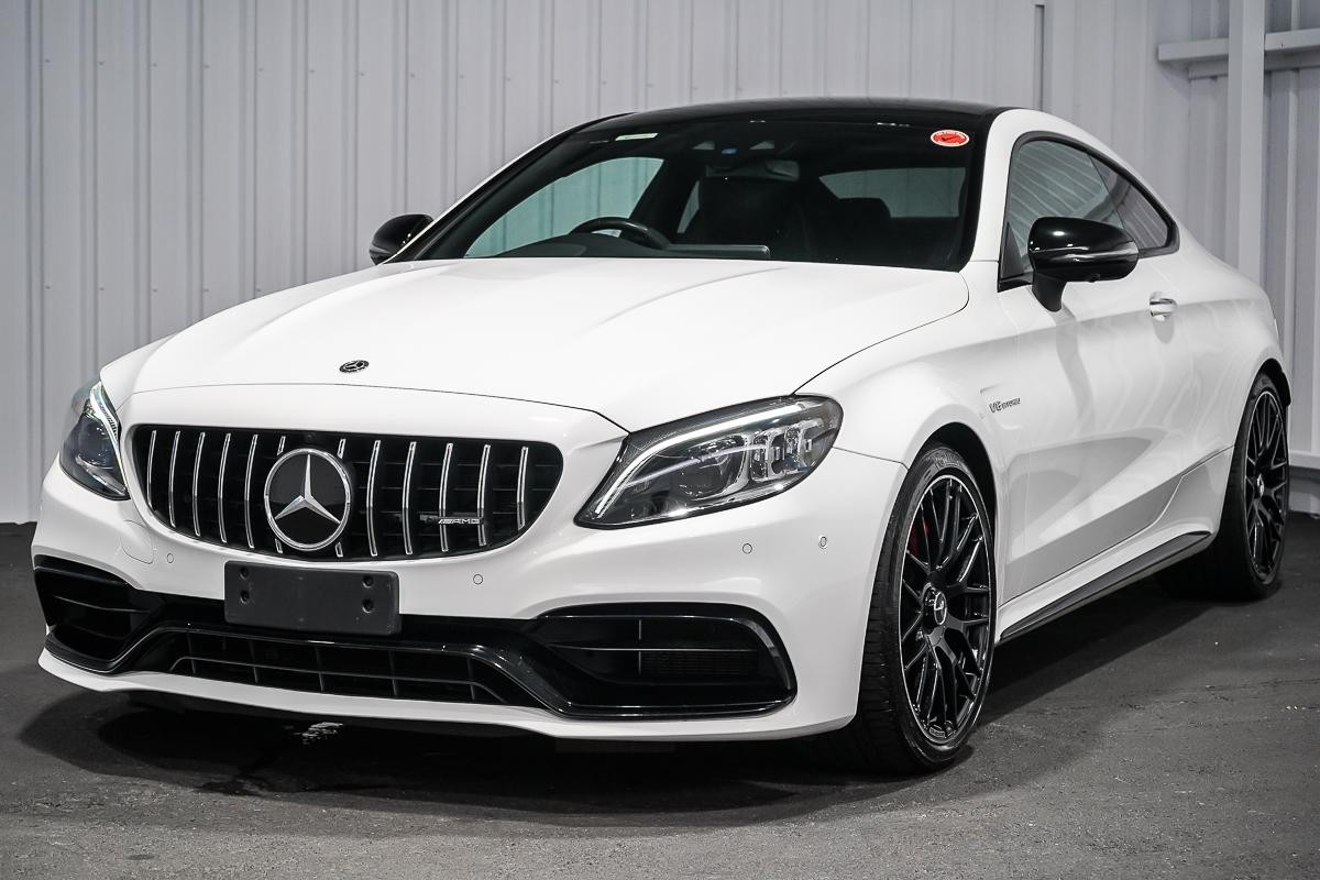 Mercedes Benz C-class image 4