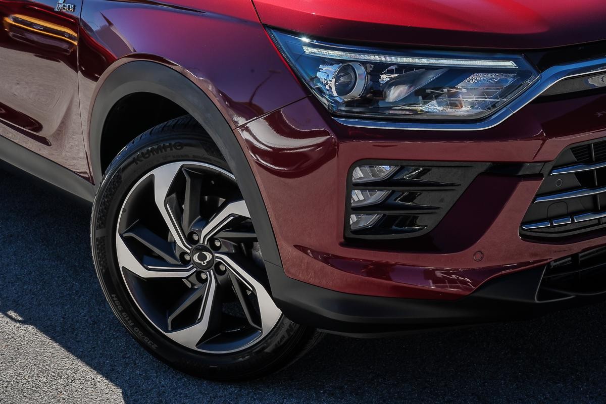 Ssangyong Korando image 2