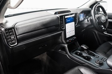https://dvg-vehicle-assets.s3.amazonaws.com/1202323/117ms1zc9sirgpvvolk43rpjw.jpg