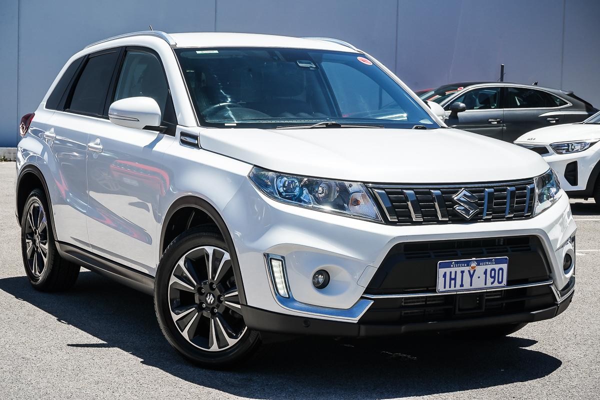 Suzuki Vitara image 1