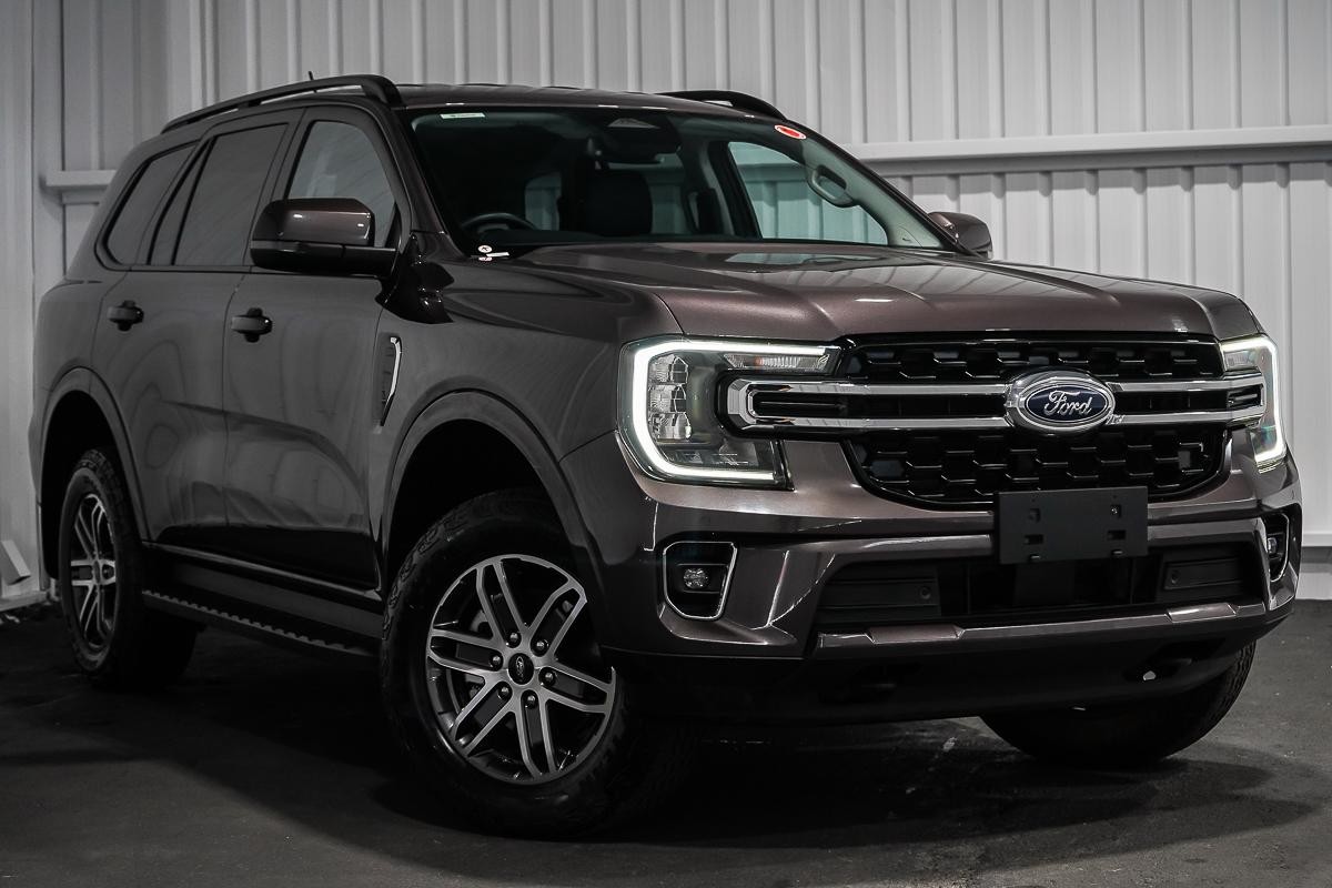 Ford Everest image 1